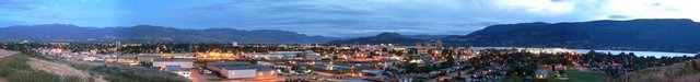 Kelowna from Knox Mountain 4s night exposure