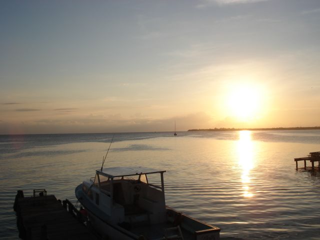 Honduras = Scuba